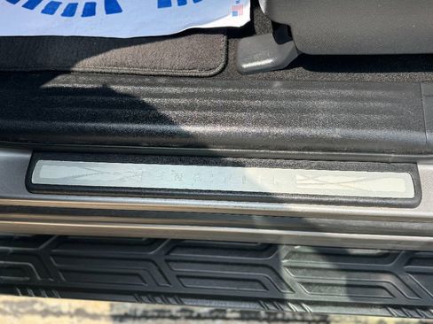 Used 2014 INFINITI QX80 4WD w/ Theater Package image 16