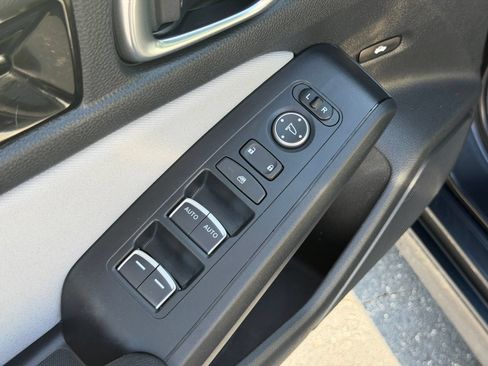 Used 2025 Honda Civic Sport image 13