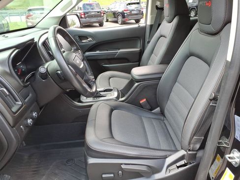 Used 2022 GMC Canyon AT4 w/ Driver Alert Package AWD/4WD image 7