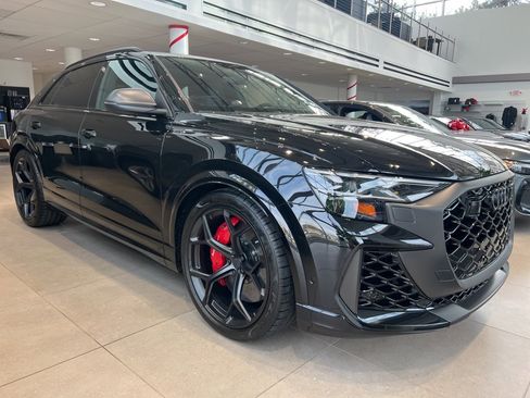 New 2026 Audi RS Q8 performance image 5