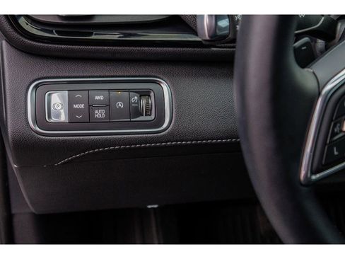 Used 2025 Buick Enclave Sport Touring w/ Power Package image 22