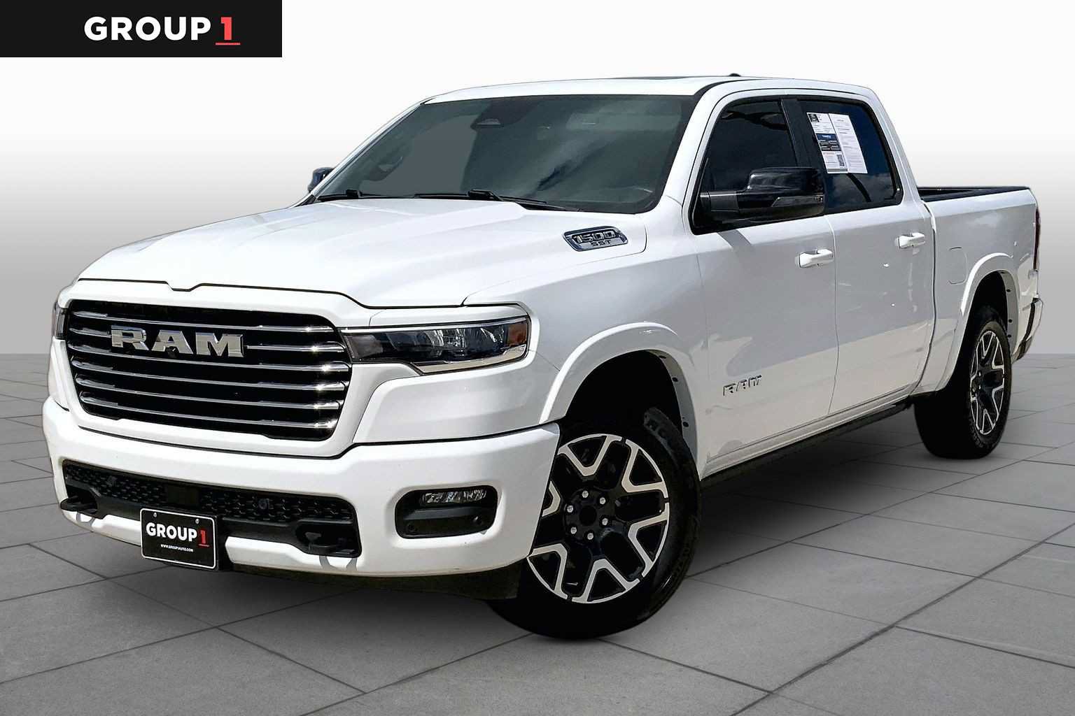 Used 2025 RAM 1500 Laramie w/ Laramie Southwest Edition AWD/4WD image 1