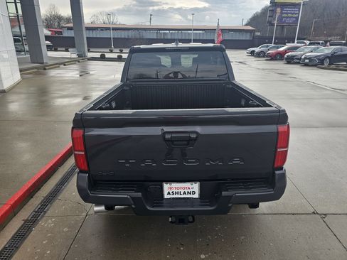 Certified 2025 Toyota Tacoma SR5 image 5