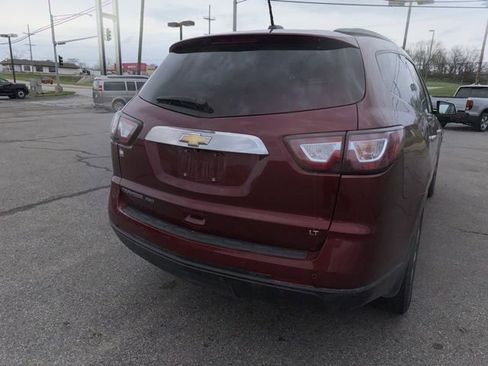 Used 2017 Chevrolet Traverse LT w/ Style and Technology Package image 14