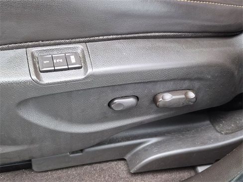 Used 2013 Buick Encore Premium image 19