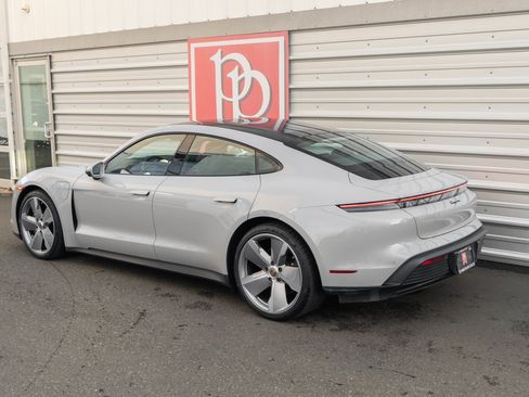 Used 2023 Porsche Taycan w/ Premium Package image 34