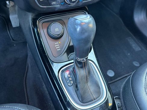 Used 2018 Jeep Compass Limited w/ Navigation Group image 27