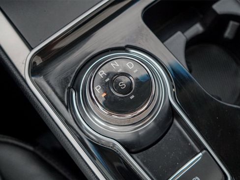 Used 2019 Ford Edge SEL w/ Equipment Group 201A image 13