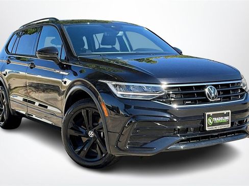 Used 2023 Volkswagen Tiguan SE R-Line image 3
