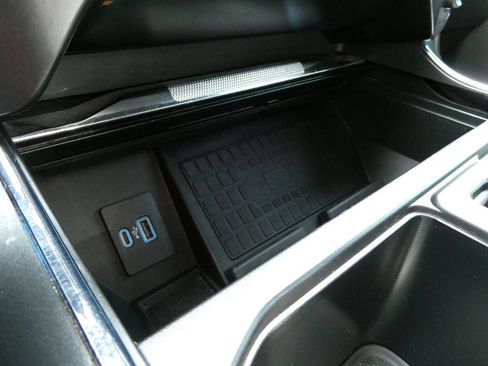 Used 2022 Ford F150 Lariat AWD/4WD image 29