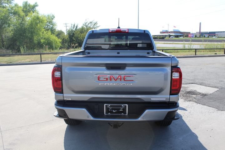 New 2026 GMC Canyon Elevation RWD image 4