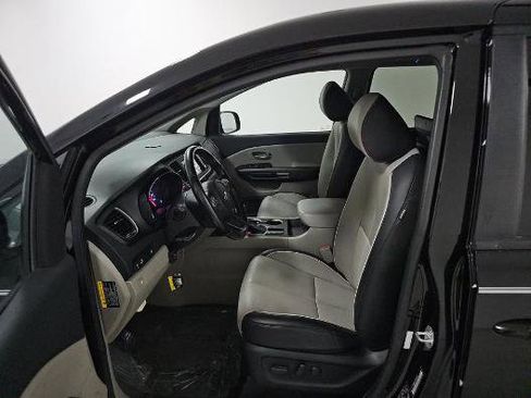 Used 2021 Kia Sedona EX FWD image 7
