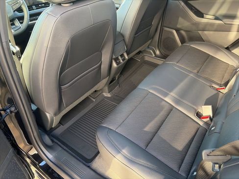 Certified 2026 Chevrolet Equinox LT w/ Convenience Package II FWD image 16