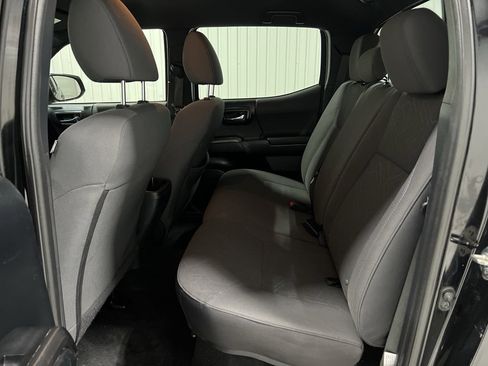 Used 2018 Toyota Tacoma TRD Off-Road image 24