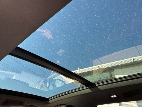 New 2026 Volkswagen Tiguan SEL R-Line image 9