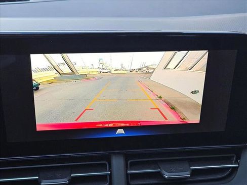 New 2026 Chevrolet Trax LT w/ LT Convenience Package image 13