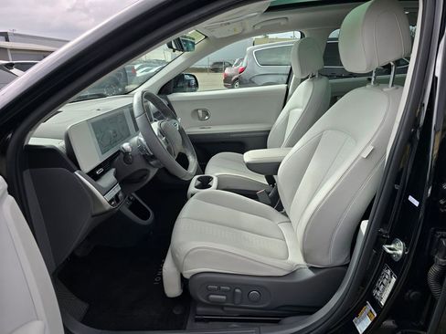 Used 2024 Hyundai Ioniq 5 Limited image 18