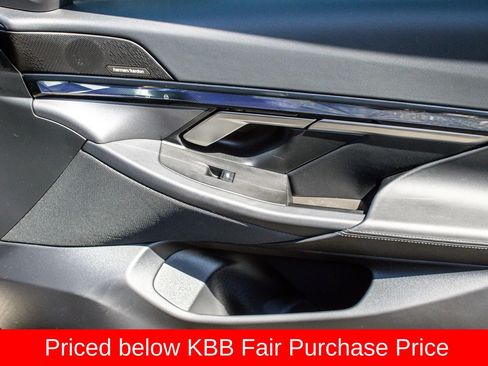 Used 2024 BMW 540i xDrive AWD/4WD image 22
