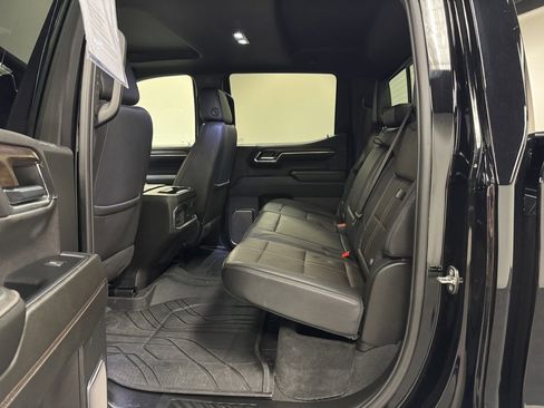 Used 2024 Chevrolet Silverado 1500 High Country w/ High Country Premium Package image 14