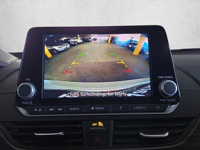 Used 2025 Nissan Altima 2.5 SV FWD image 14