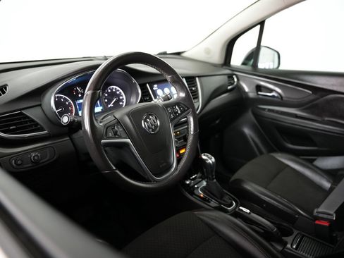 Used 2019 Buick Encore Preferred image 6