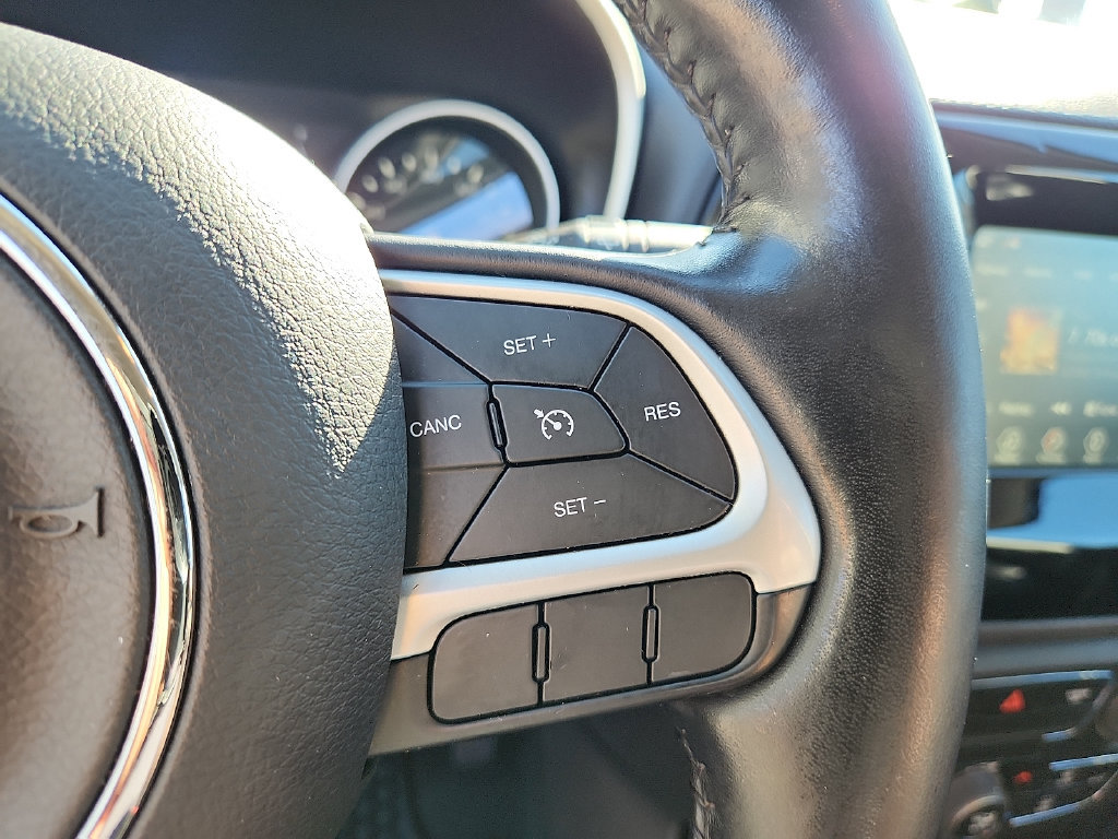 Used 2020 Jeep Compass Latitude FWD image 21
