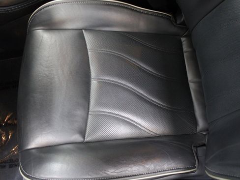 Used 2019 INFINITI QX60 Luxe w/ Essential Package image 16