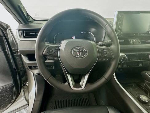 Used 2021 Toyota RAV4 XSE AWD/4WD image 16