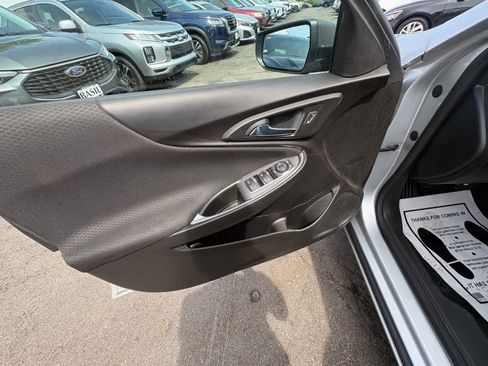 Used 2021 Chevrolet Malibu LS FWD image 14