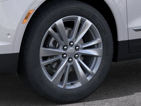 New 2026 Cadillac XT5 Premium Luxury w/ Driver Assist Package FWD image 9