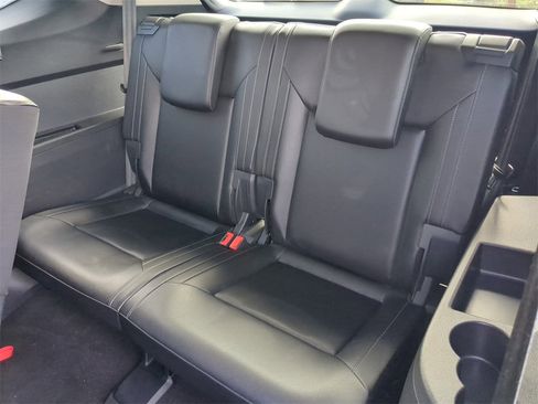 Used 2019 Volkswagen Atlas SE w/ Towing Package image 19