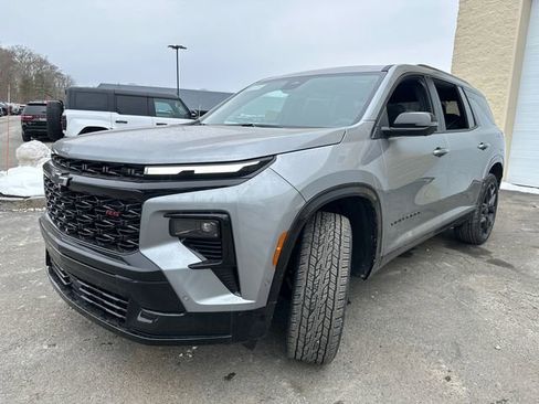 New 2026 Chevrolet Traverse RS w/ LPO, Floor Liner Package AWD/4WD image 4