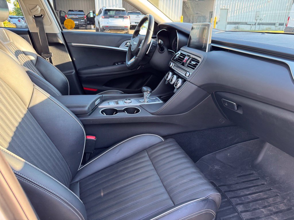 Used 2019 Genesis G70 3.3T Advanced AWD/4WD image 11