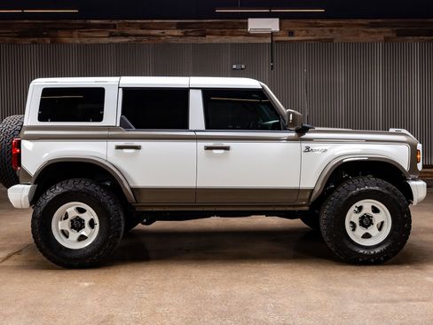 Used 2026 Ford Bronco Heritage Edition image 11