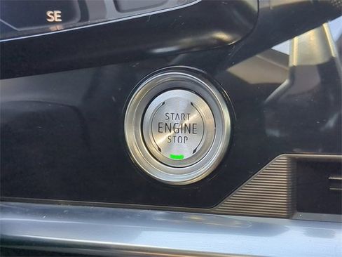 Used 2022 Chevrolet Corvette Stingray Coupe w/ Battery Protection Package image 24