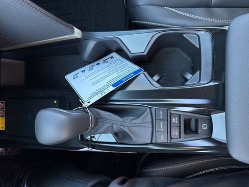 Used 2026 Toyota Camry SE w/ Multimedia Upgrade Package image 28