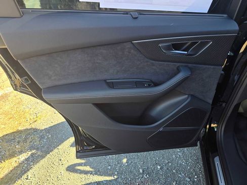 New 2026 Audi SQ7 Prestige image 19