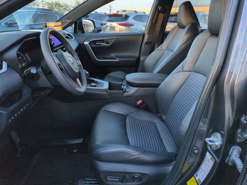 Used 2023 Toyota RAV4 XSE image 9