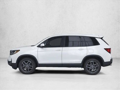 Used 2023 Honda Passport EX-L image 4