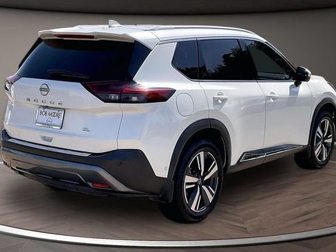 Used 2022 Nissan Rogue SL w/ SL Premium Package FWD image 2