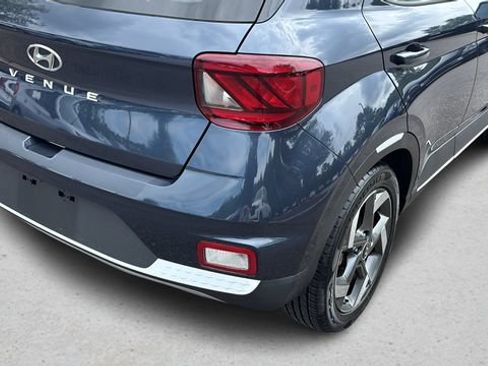 Used 2021 Hyundai Venue w/ Cargo Package FWD image 36