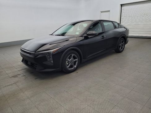 Used 2025 Kia K4 FWD image 2