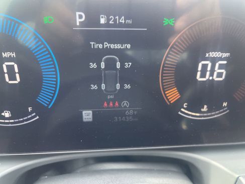 Used 2025 Hyundai Tucson SEL FWD image 7