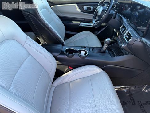 Used 2024 Ford Mustang Premium image 30