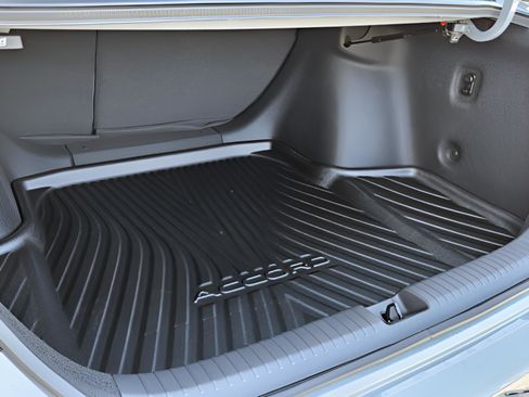 New 2025 Honda Accord EX-L image 31