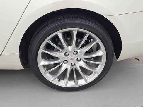 Used 2013 Cadillac XTS Platinum image 31