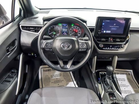 Used 2025 Toyota Corolla Cross AWD Hybrid image 17