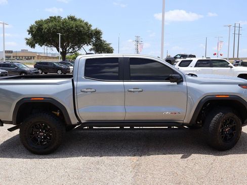 Used 2024 GMC Canyon AT4X AWD/4WD image 2