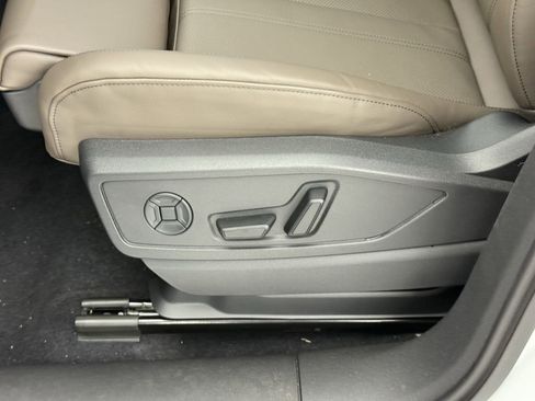 New 2025 Audi Q5 Premium Plus image 13