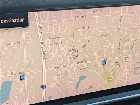 Used 2023 Porsche Cayenne image 8